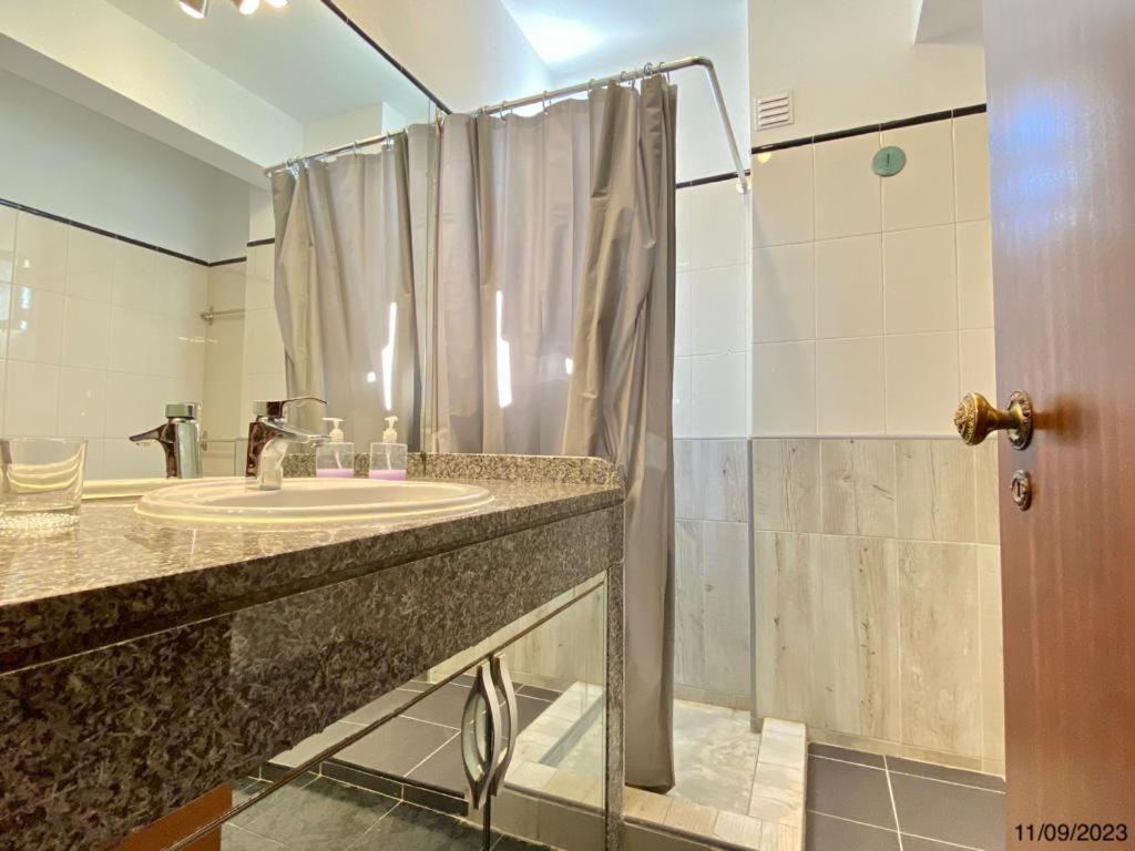 Blife Anya Private Rooms Faro Exterior photo